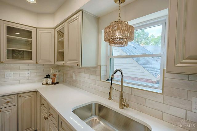 6008 Winnetka Drive, Sycamore Twp, OH 45236