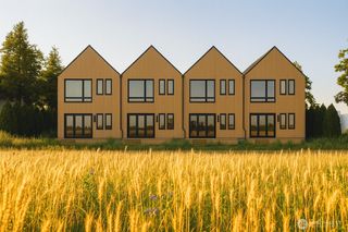 607 Maple Avenue #A-D, La Conner, WA 98257