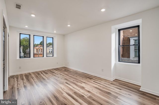 111 W SHARPNACK ST, Philadelphia, PA 19119