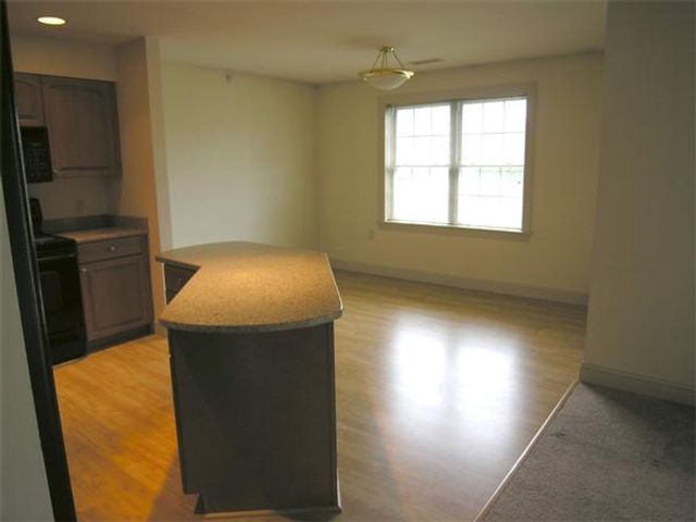 2 Abbott Lane 6, Concord, MA 01742