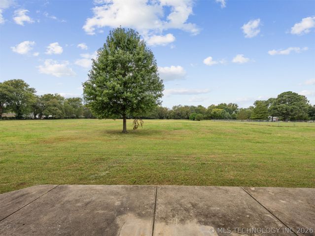 1430 S 177th East Avenue, Tulsa, OK 74108