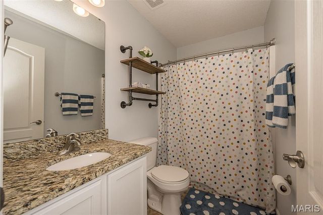 2358 Hidden Deer Drive, O'fallon, MO 63368