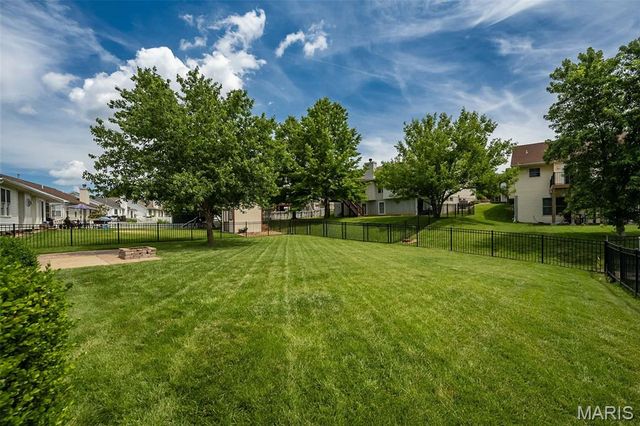2358 Hidden Deer Drive, O'fallon, MO 63368