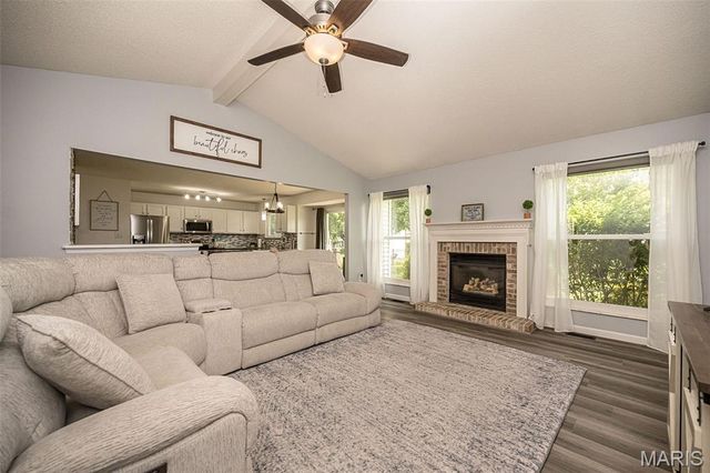2358 Hidden Deer Drive, O'fallon, MO 63368