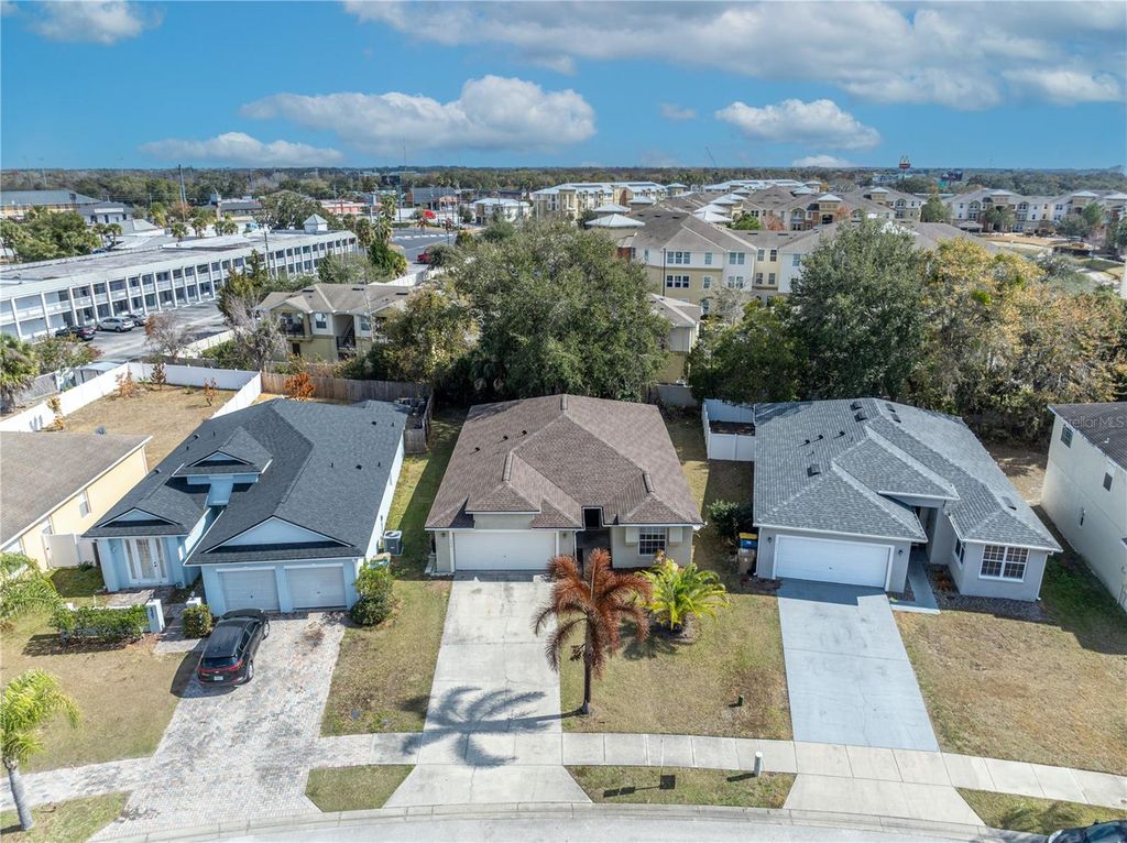 Image 2 of property listing at 229 MAGICAL WAY, Kissimmee, FL 34744