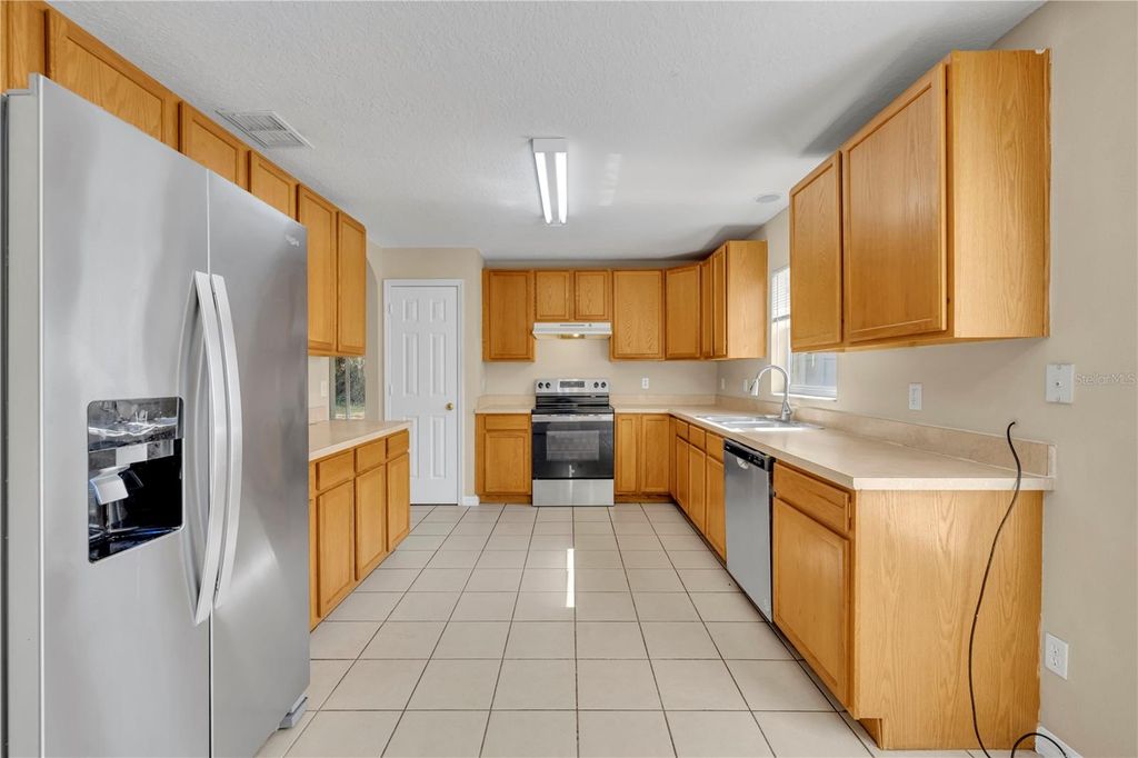 Image 12 of property listing at 229 MAGICAL WAY, Kissimmee, FL 34744