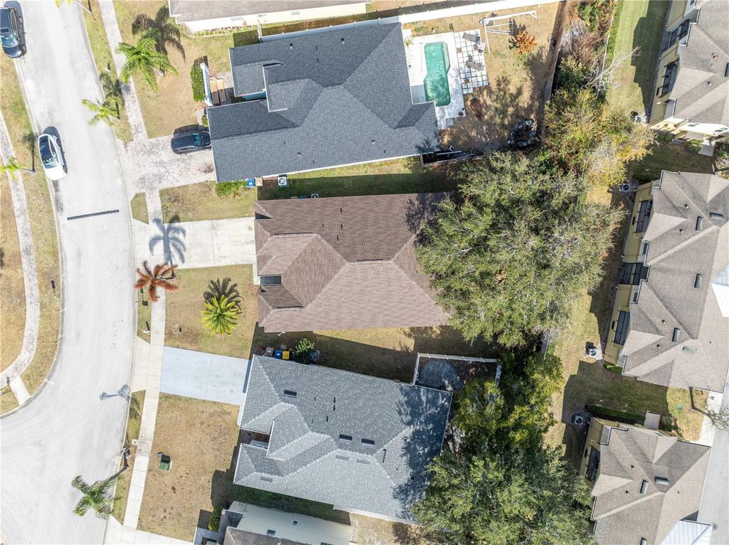 Image 3 of property listing at 229 MAGICAL WAY, Kissimmee, FL 34744