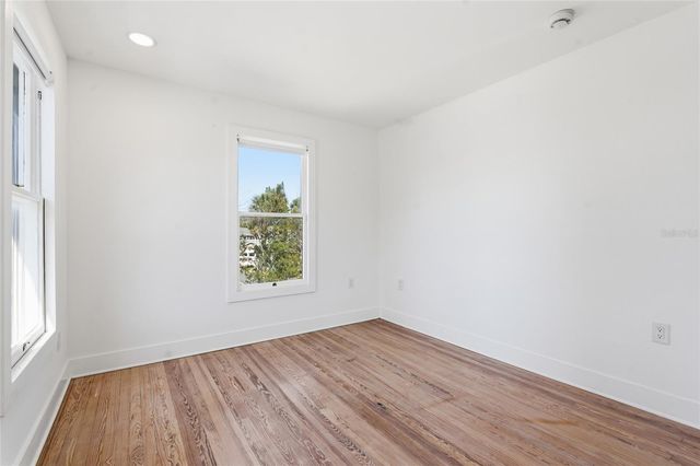 326 6TH AVENUE N 204, St Petersburg, FL 33701