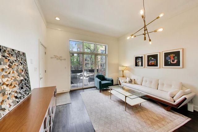 1725 W Le Moyne Street 1, Chicago, IL 60622