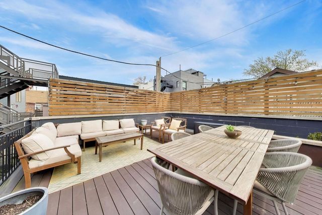 1725 W Le Moyne Street 1, Chicago, IL 60622