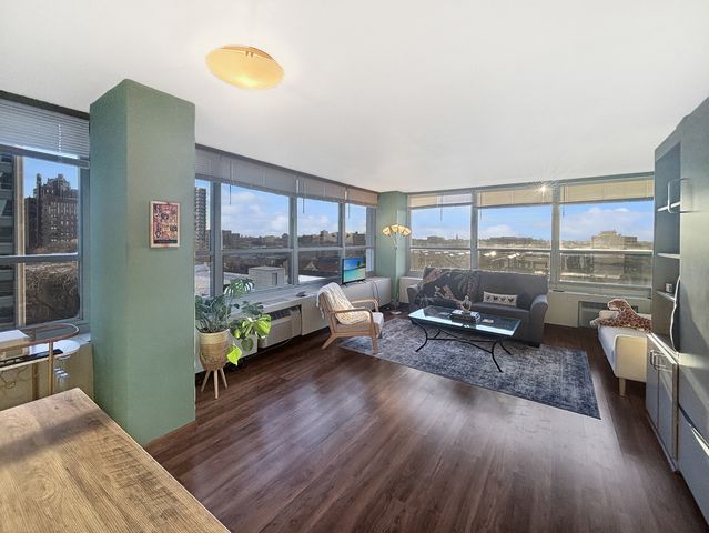 3550 N Lake Shore Drive 727, Chicago, IL 60657