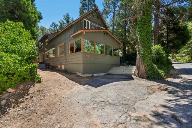 723 Forest Shade, Crestline, CA 92325