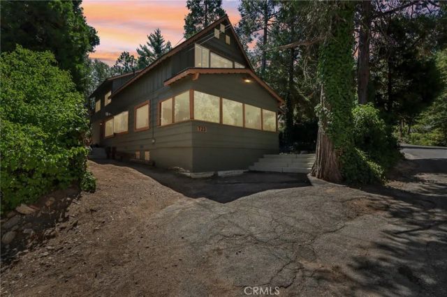 723 Forest Shade, Crestline, CA 92325