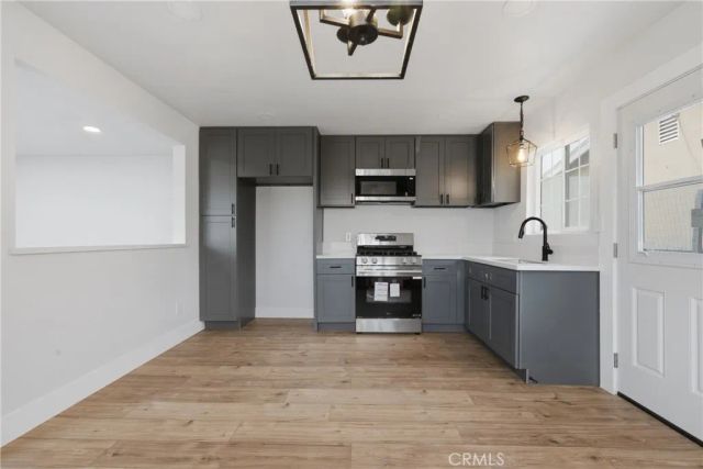 623 S Mistletoe Avenue, San Jacinto, CA 92583