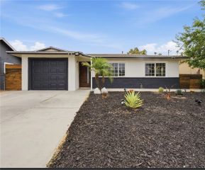 623 S Mistletoe Avenue, San Jacinto, CA 92583