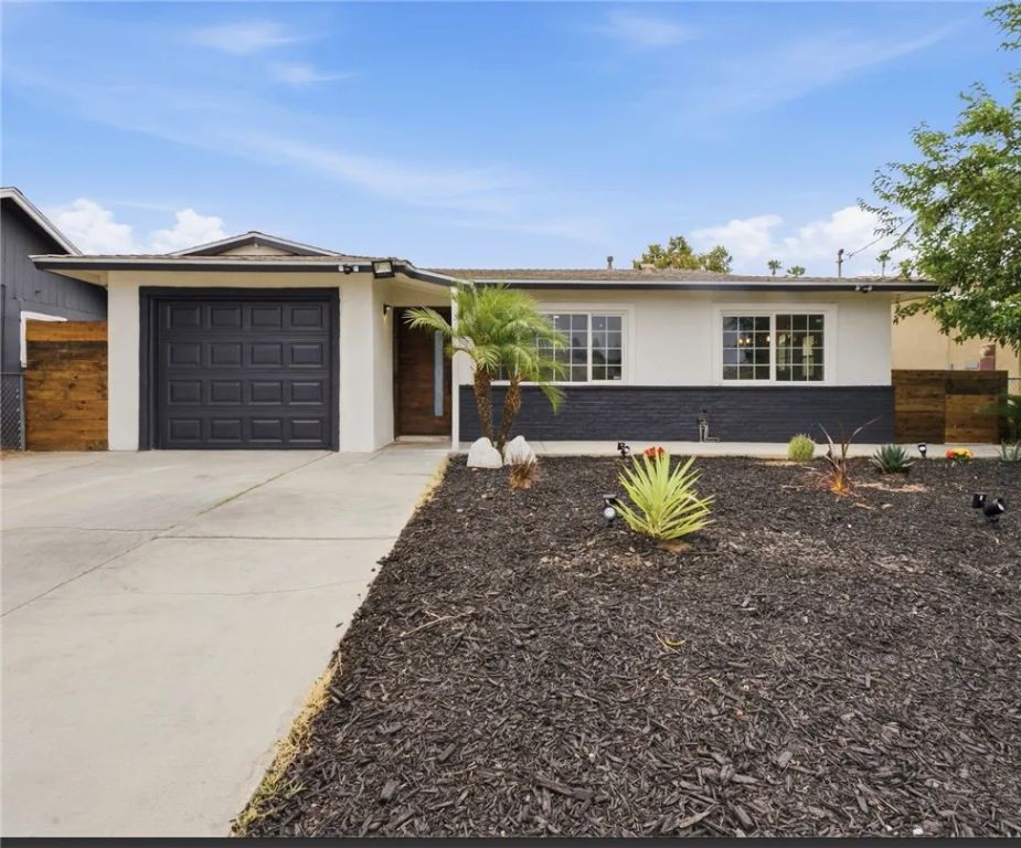 623 S Mistletoe Avenue, San Jacinto, CA 92583