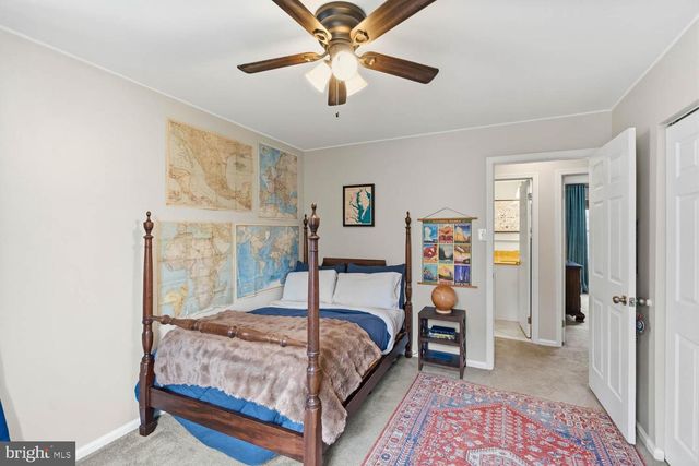 9822 WOLCOTT DR, Burke, VA 22015