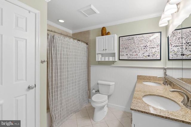 9822 WOLCOTT DR, Burke, VA 22015