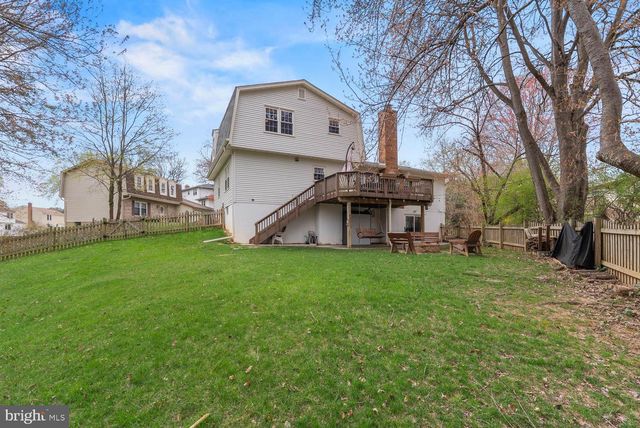 9822 WOLCOTT DR, Burke, VA 22015