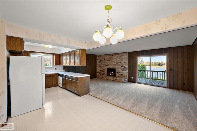 14315 Lakeshore Drive, Sterling Heights, MI 48313