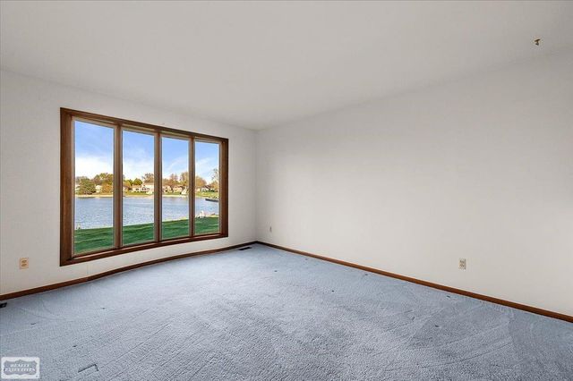 14315 Lakeshore Drive, Sterling Heights, MI 48313