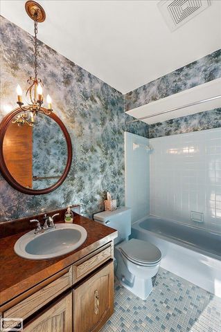 14315 Lakeshore Drive, Sterling Heights, MI 48313