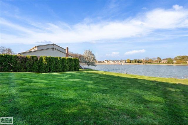 14315 Lakeshore Drive, Sterling Heights, MI 48313