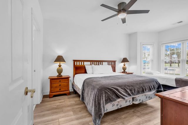 4801 Luster Leaf Cir Apt 104, Myrtle Beach, SC 29577