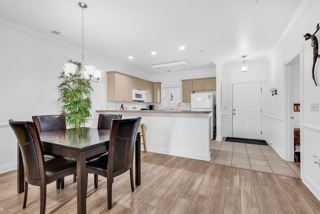 4801 Luster Leaf Cir Apt 104, Myrtle Beach, SC 29577