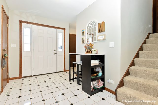 672 Garys Drive, Antioch, IL 60002