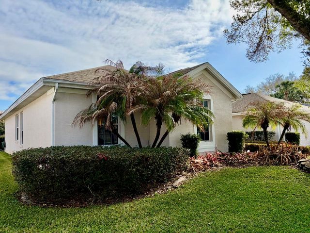 8055 LAUREL RIDGE DRIVE, Mount Dora, FL 32757