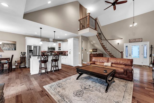 363 Limestone Drive, Branson West, MO 65737