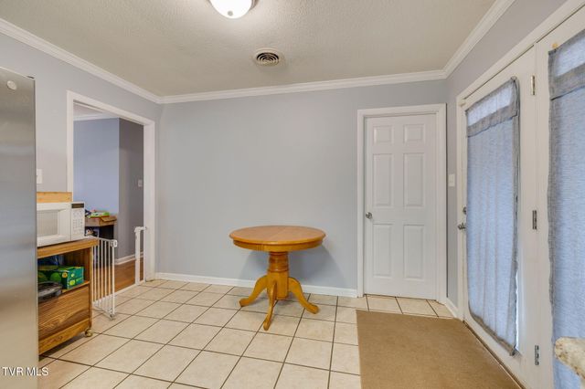 237 Paramount Drive, Bristol, TN 37620