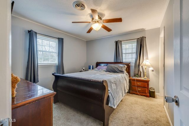 237 Paramount Drive, Bristol, TN 37620