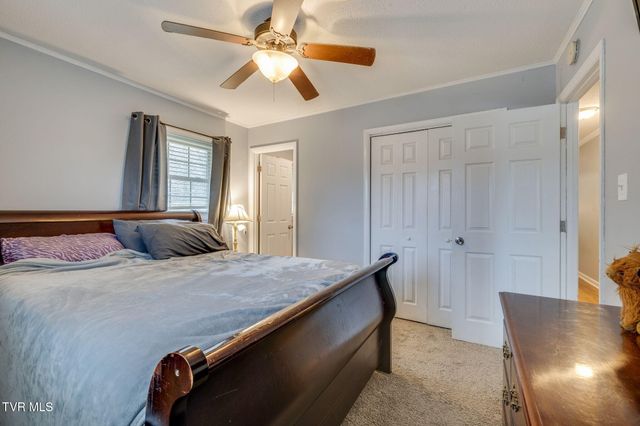 237 Paramount Drive, Bristol, TN 37620