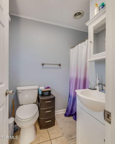 237 Paramount Drive, Bristol, TN 37620