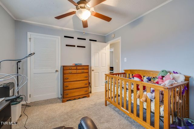 237 Paramount Drive, Bristol, TN 37620