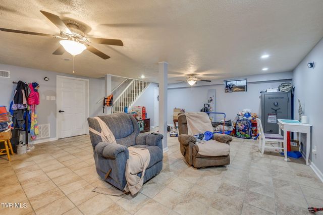 237 Paramount Drive, Bristol, TN 37620