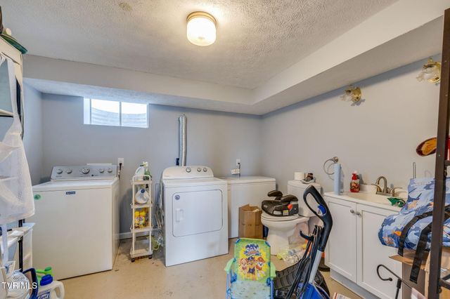 237 Paramount Drive, Bristol, TN 37620