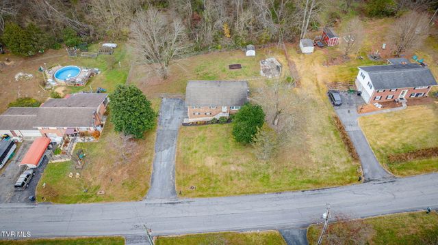237 Paramount Drive, Bristol, TN 37620