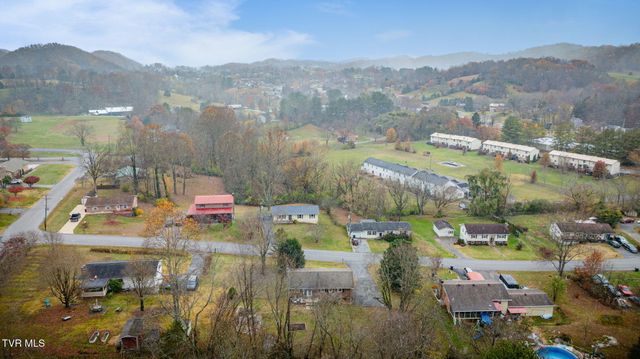 237 Paramount Drive, Bristol, TN 37620