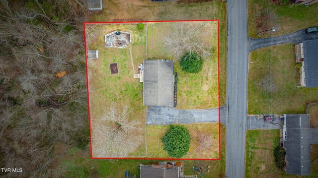 237 Paramount Drive, Bristol, TN 37620