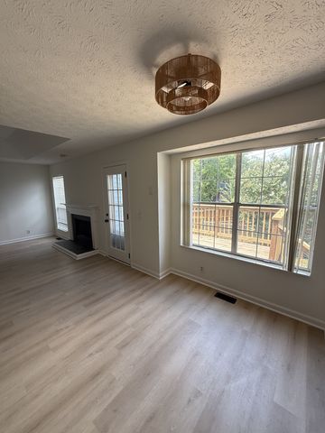 809 Neelys Chase Dr, Madison, TN 37115