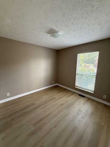809 Neelys Chase Dr, Madison, TN 37115
