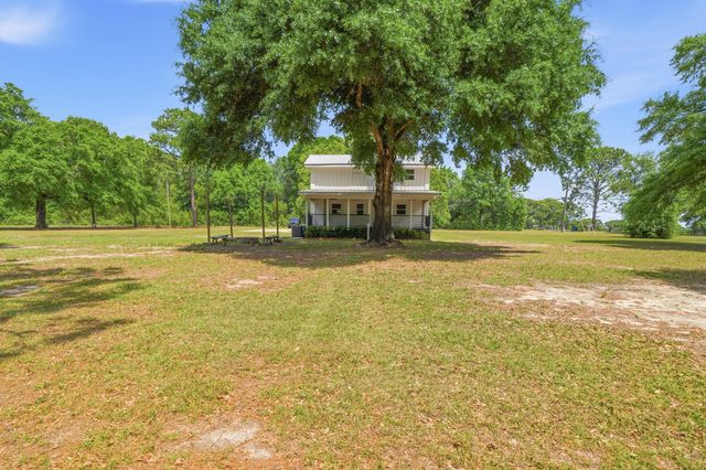 3098 Log Cabin Lane, Crestview, FL 32539
