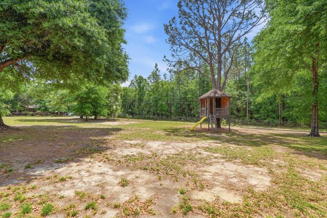 3098 Log Cabin Lane, Crestview, FL 32539