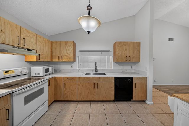 489 HARDWOOD PL 489, Boca Raton, FL 33431