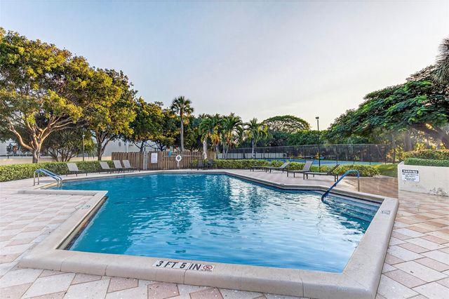 489 HARDWOOD PL 489, Boca Raton, FL 33431