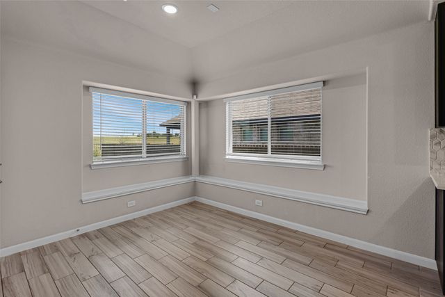 921 Amberwood Drive, Godley, TX 76044