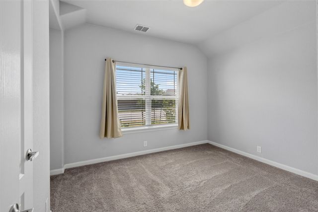 921 Amberwood Drive, Godley, TX 76044